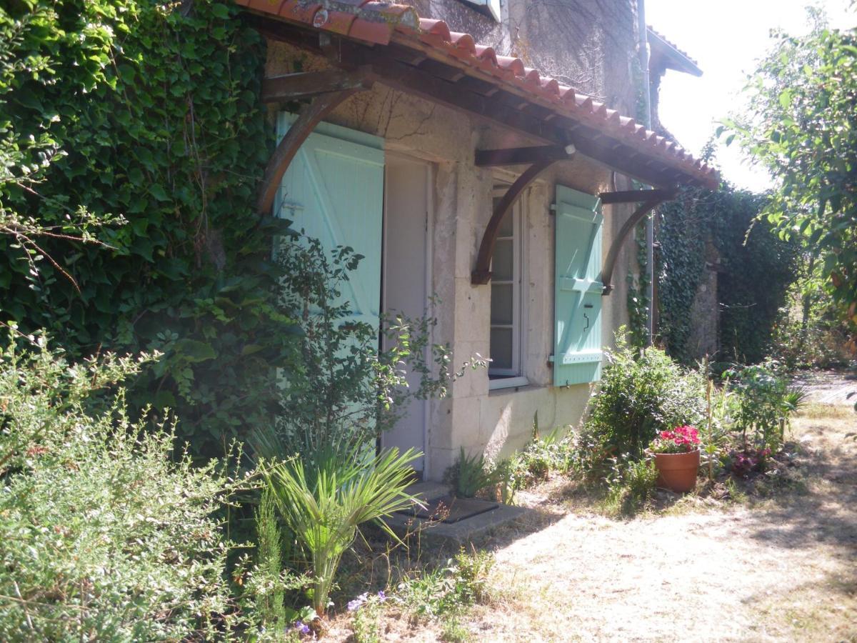 La Metairie Du Pont Bed & Breakfast Sainte-Hermine Exterior photo